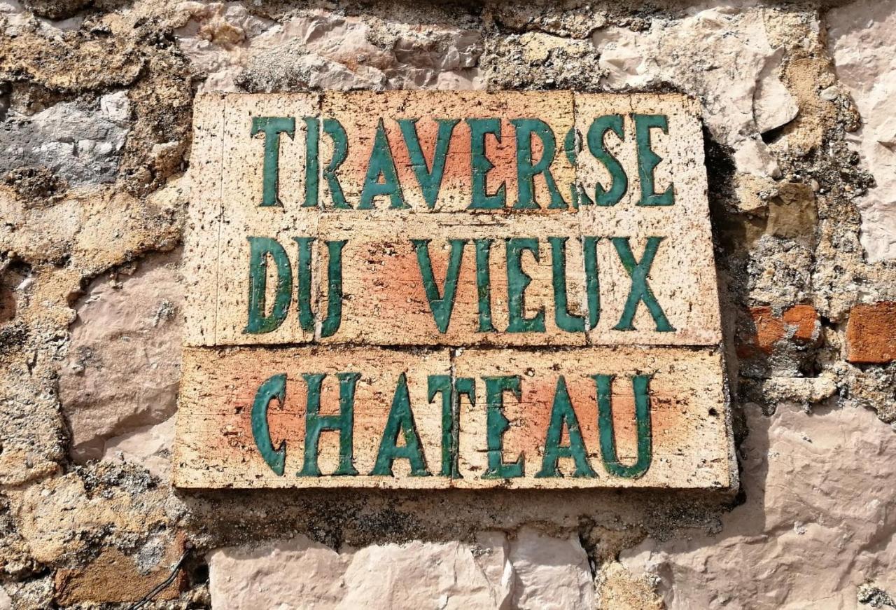 Traverse Du Vieux Chateau Appartement *